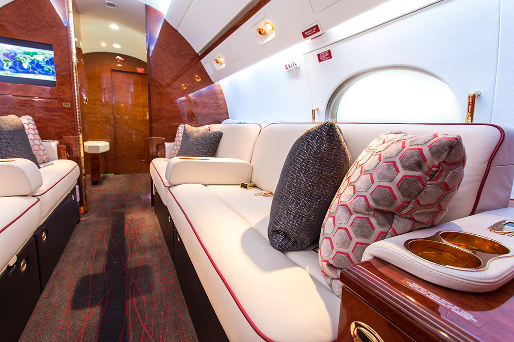 Sexyjet interior with cream leather seats