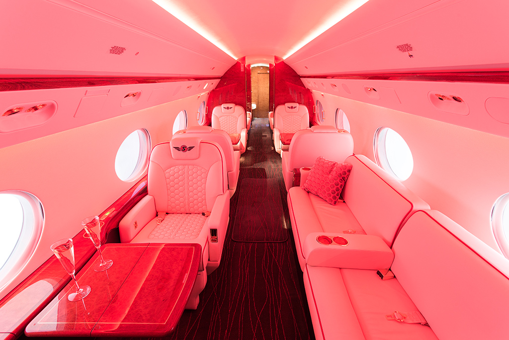 Experience SEXYjet - Private Luxury Jet